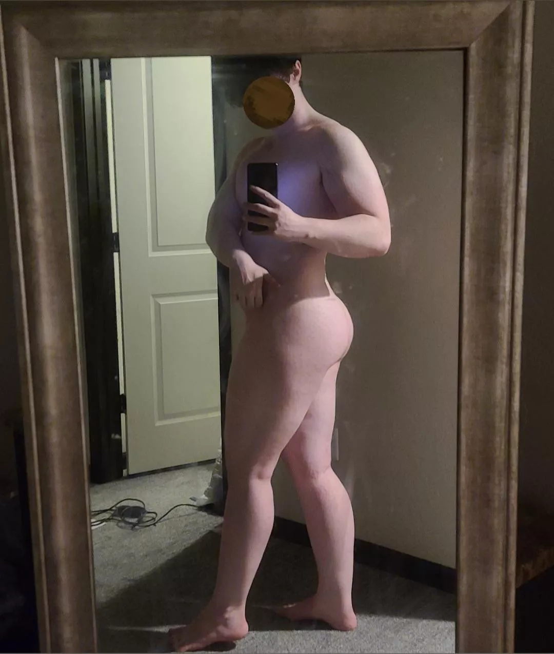 does me being naked make my ass look fat??