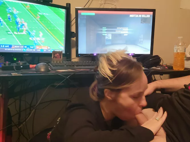 Football, Videogames, and a blow job.. I spoil my man
