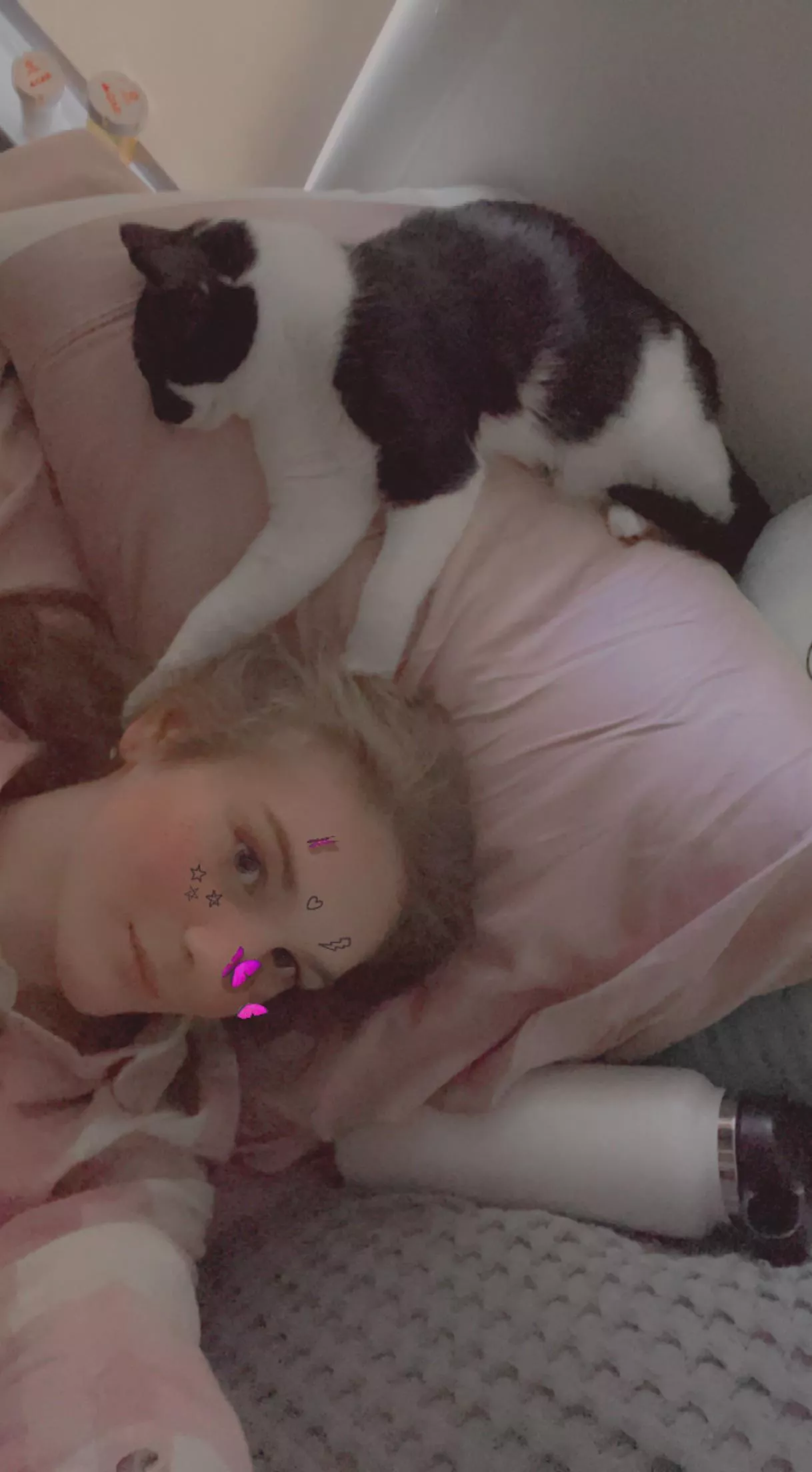 Good morning you lovely people! This is how I woke up (: