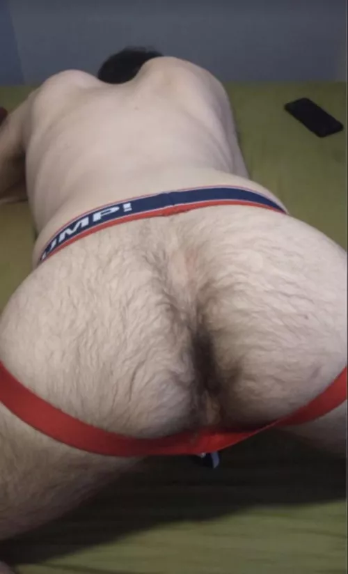 Good Sunday! Want to join me in bed? 😛