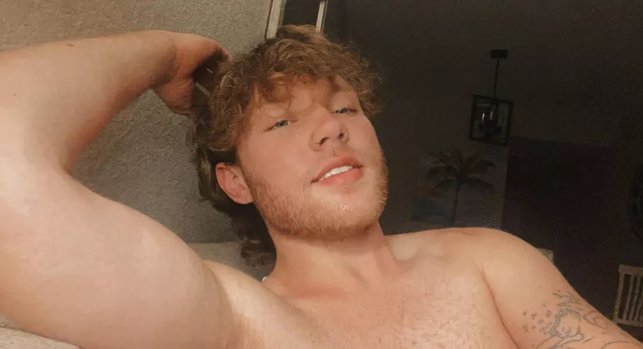 hey☺️looking for new buds haha—what’s up?😜