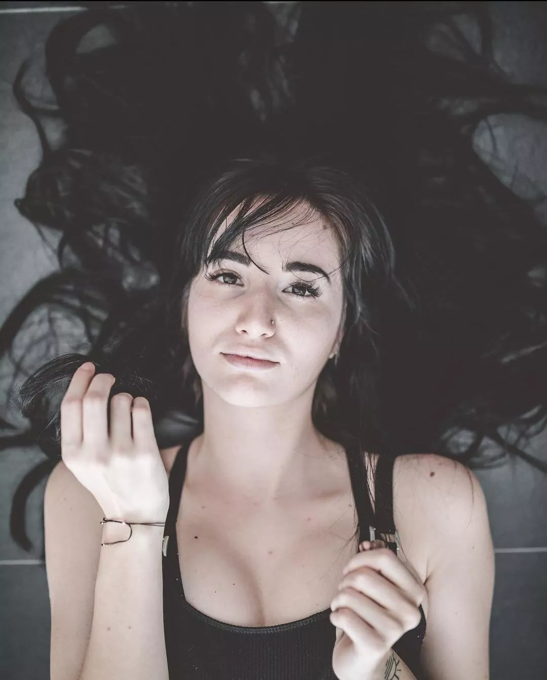 heyy anybody here with a Hand fetish? and what do you think about mine?