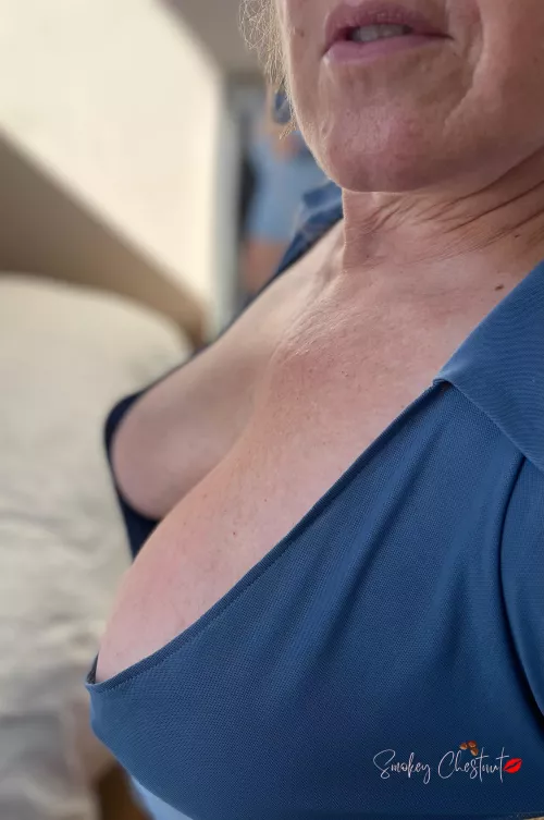 I noticed you looking…please continue 💋