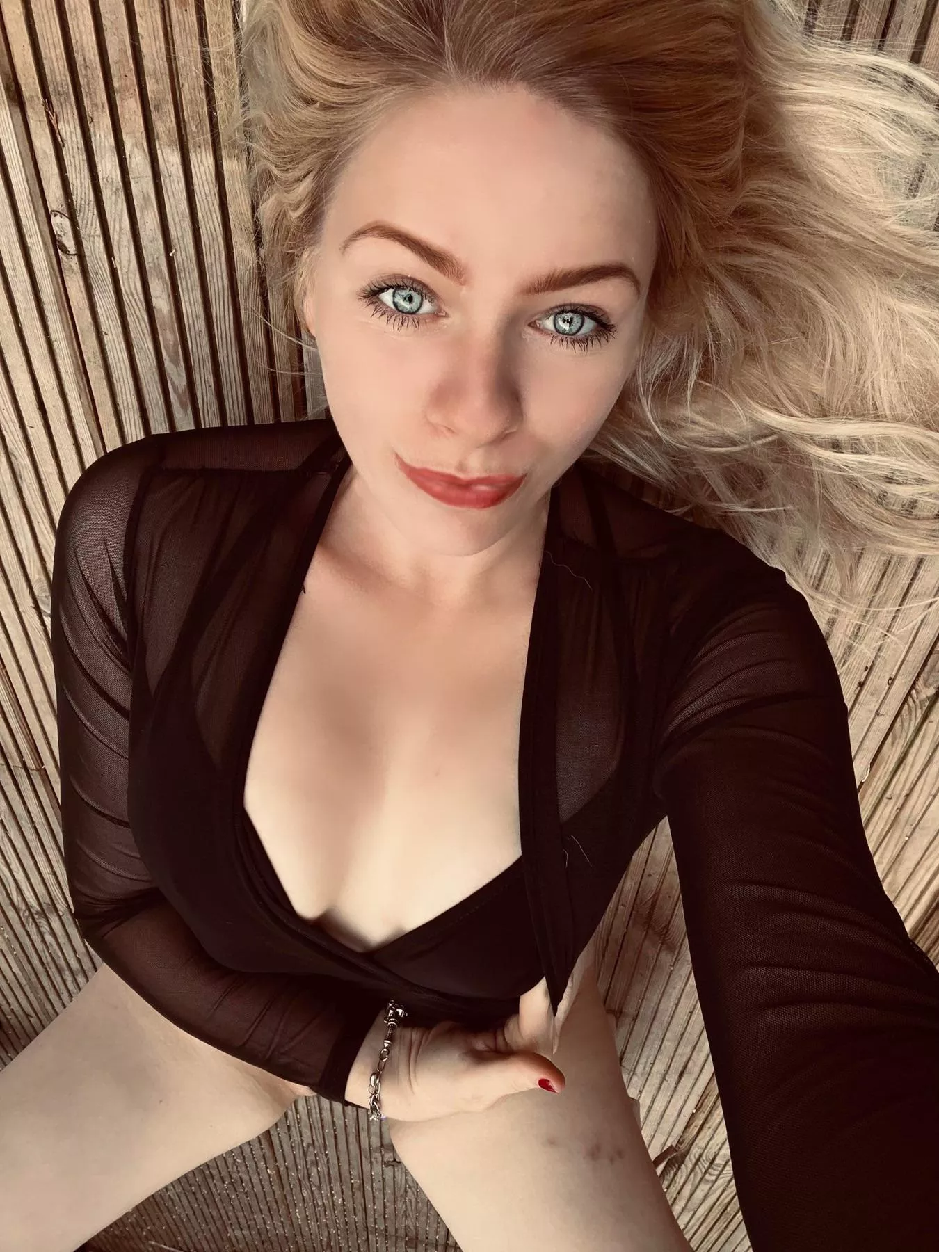 Let me know what you think of me 😘