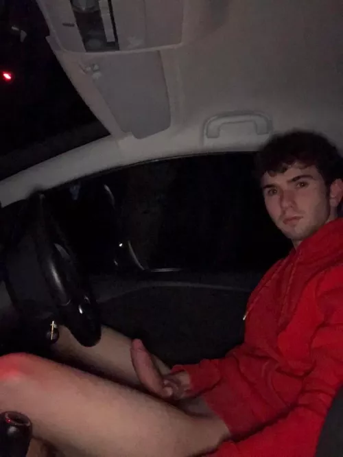 M18. I’m slowly progressing my exhibitionism 😈.who wants to control I do it next ;)?