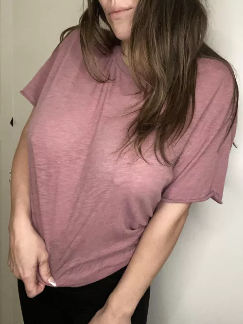 Messy bed head, no bra, happy Sunday.