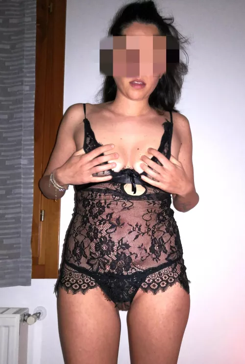 my 33y.o. sweet Kitty again..what do you like to do with her?..Say It in the comments pleasee..🥰