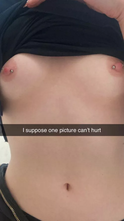 my slutty gf was playing hard to get with one of my mates, I think it’s just made him want her more