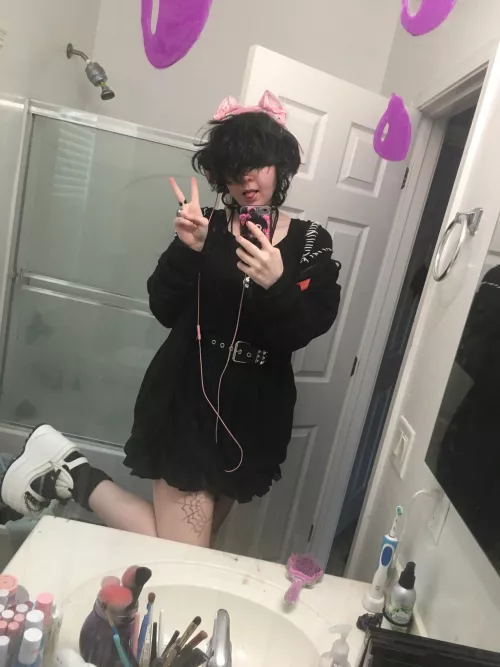 Off to be the cutest boy at the eye doctors lol