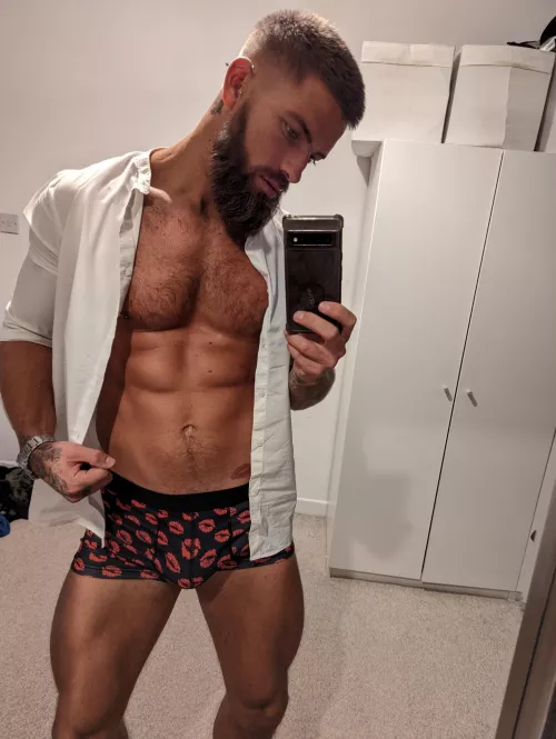 Shall I keep undressing?