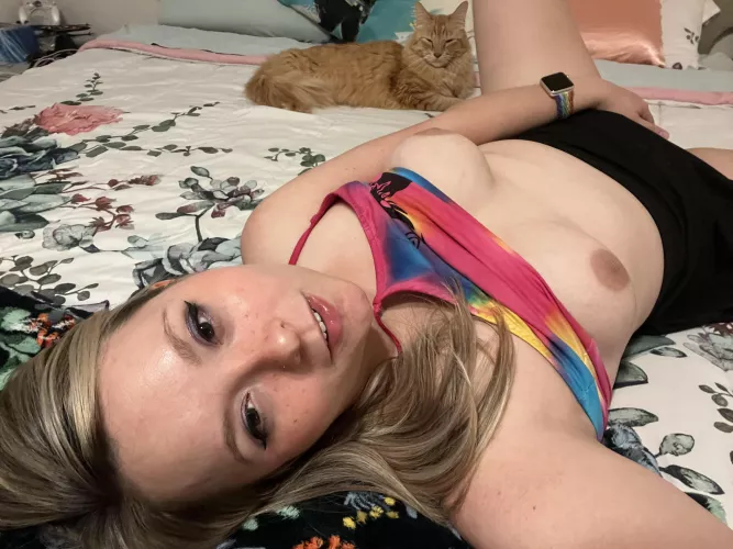 She really likes to show off her pussy. What do you think?