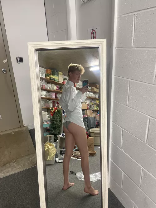 Stores changing area 💦