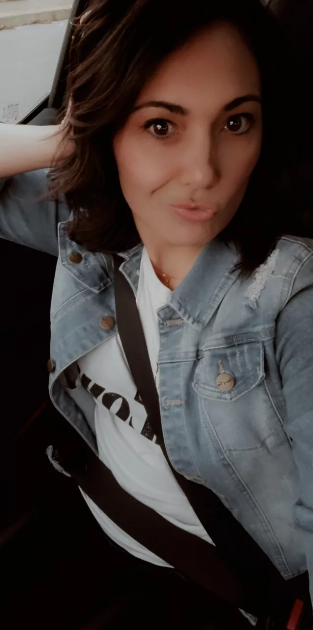 Teacher off duty=TROUBLE 😜