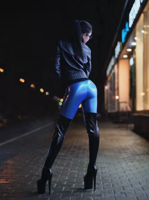Wearing Latex outside under my cotton t-short and leather jacket)