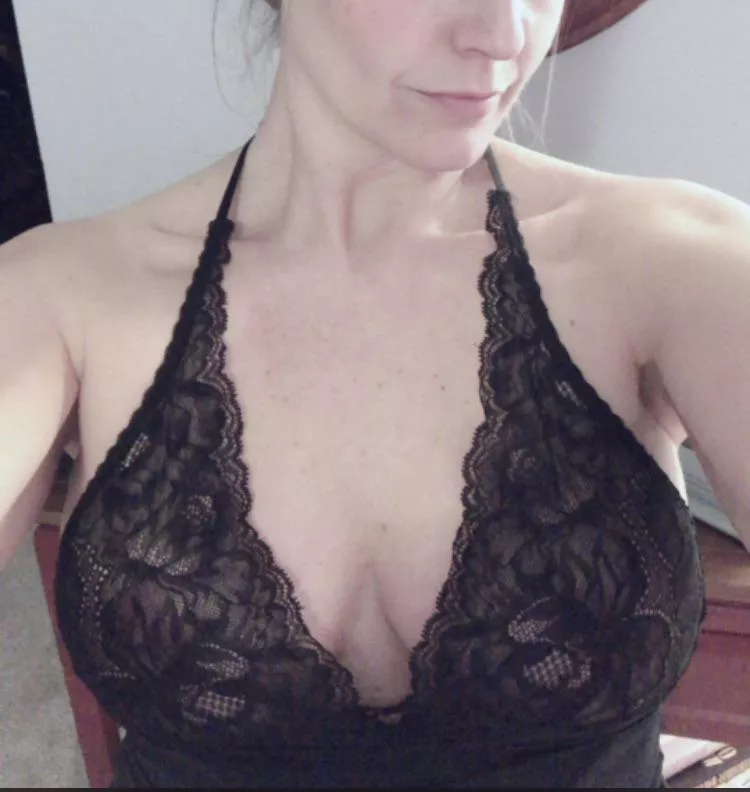 What do you think guys? 41 wife & mom of 3. Any takers?