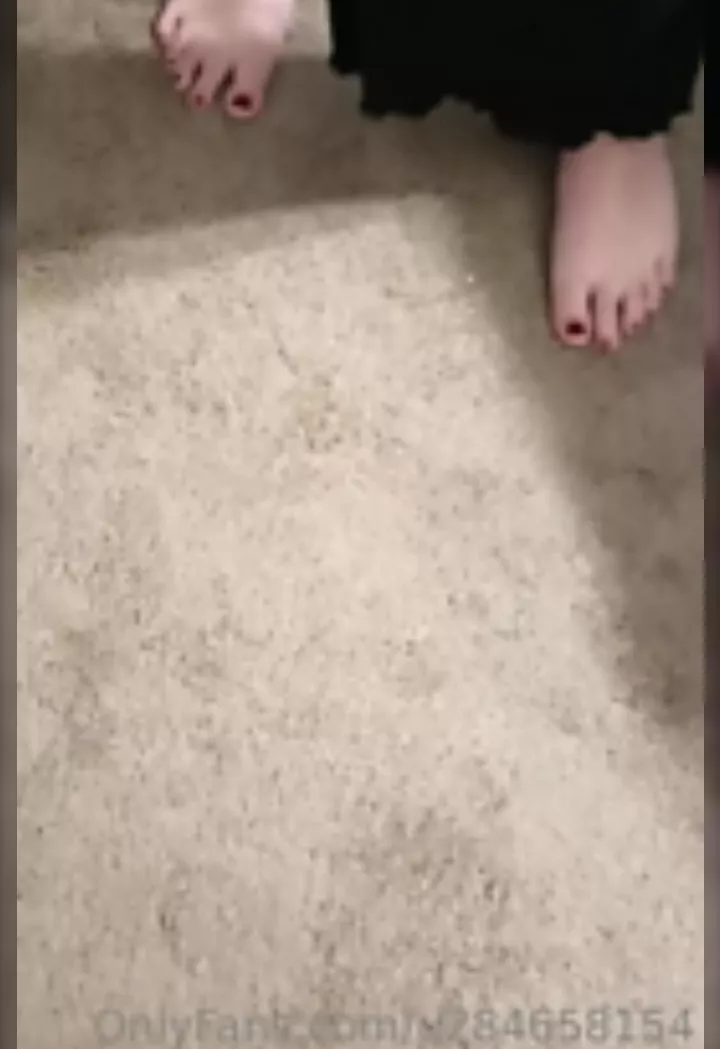 When Queen Mandy isn't around your balls are mine to bust!