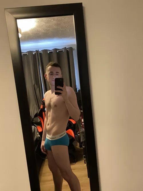 who’s gonna send me a non English ditto then? 🫠