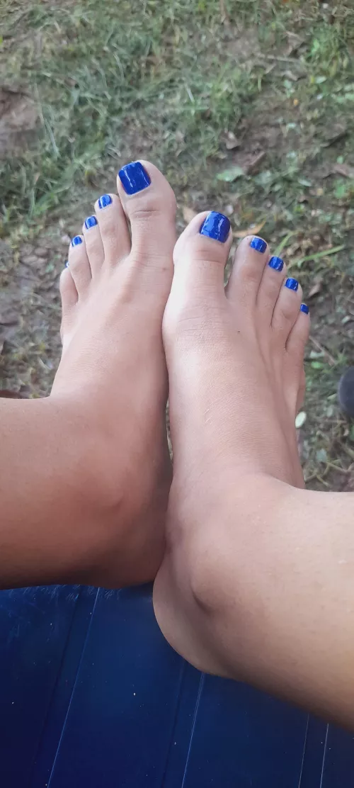 You can kiss on blue 💙