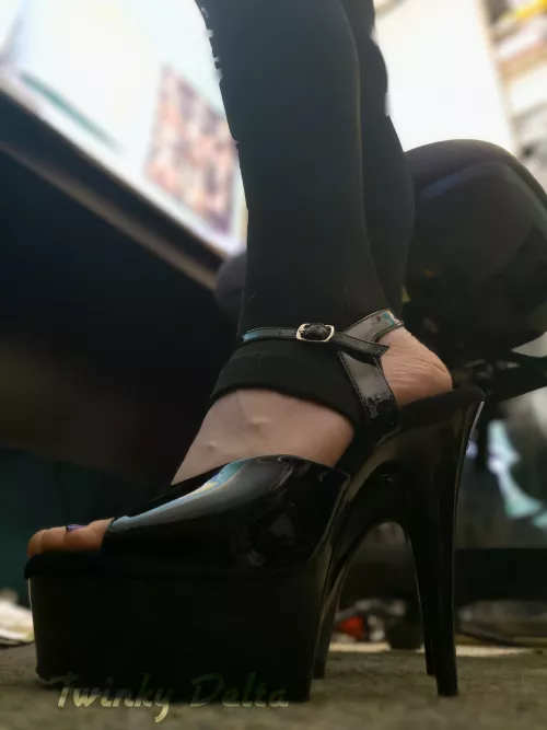 Your POV while you worship me~