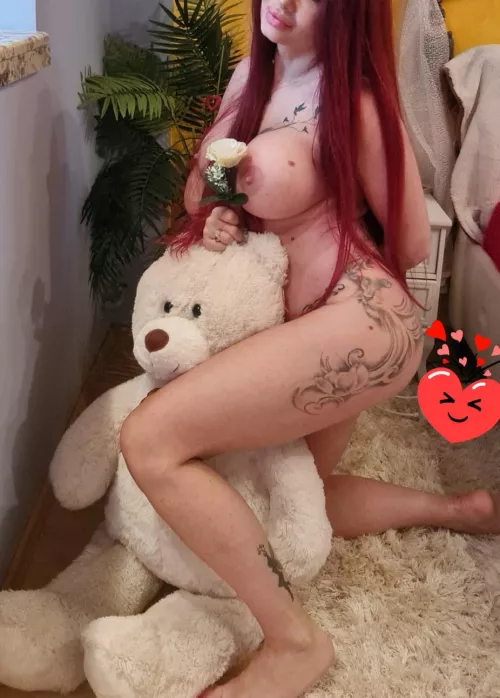 49(f)do you want to be in the teddy bear's place? 😜😜💋💋