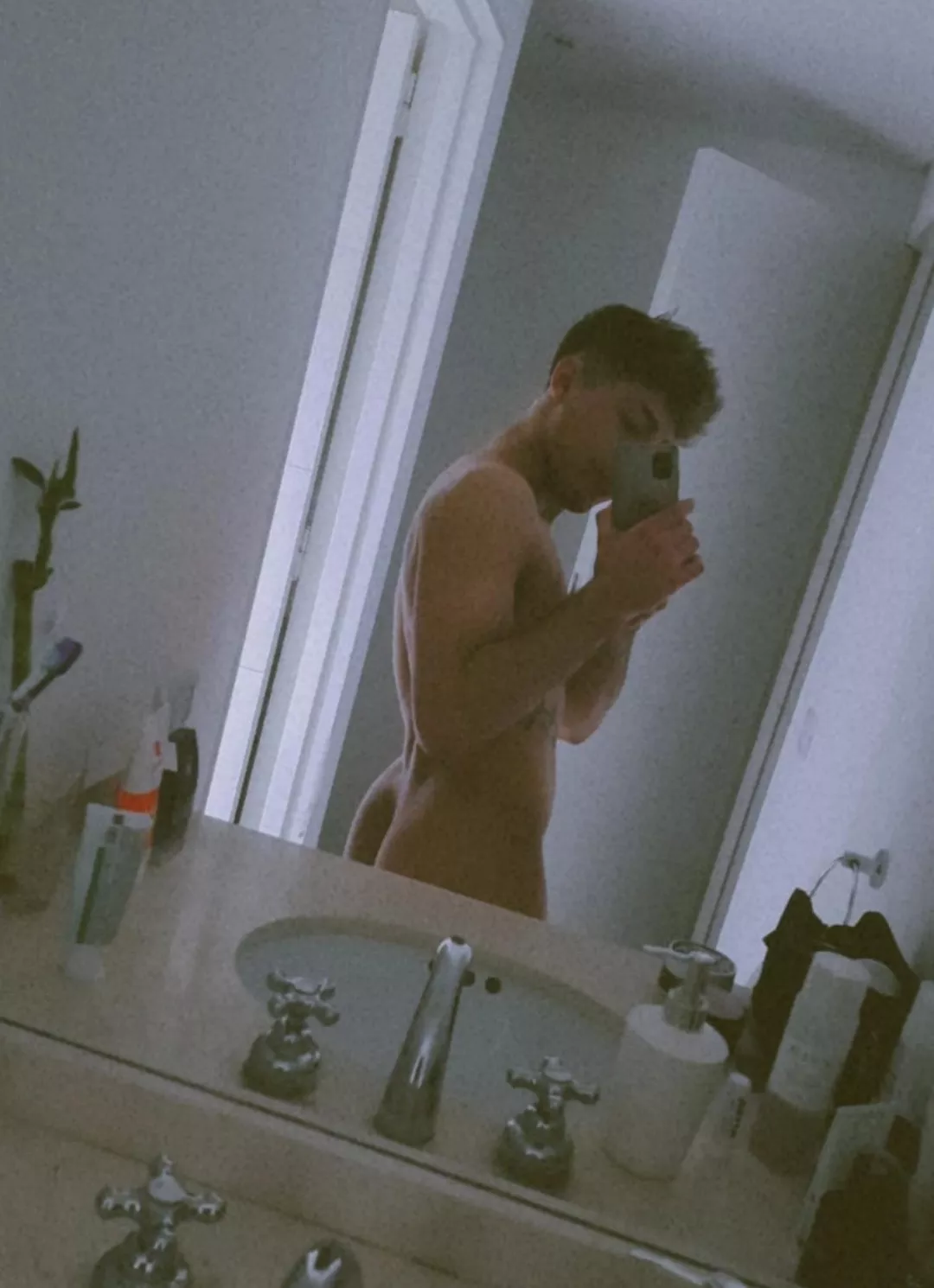 A shy little ass 🍑