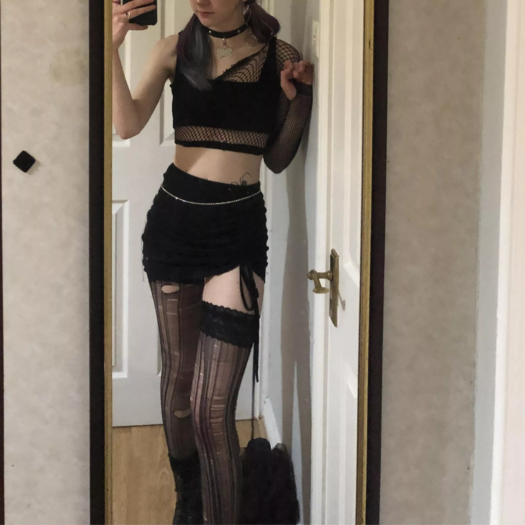 an outfit like this never includes underwear 🖤😸