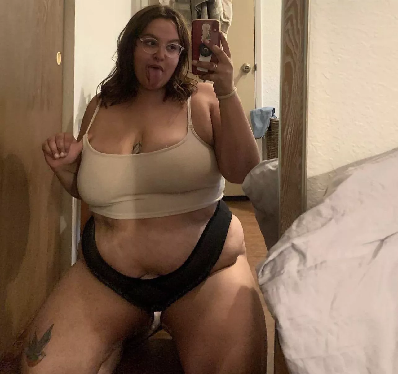 Any feeder wanna stuff someone today?