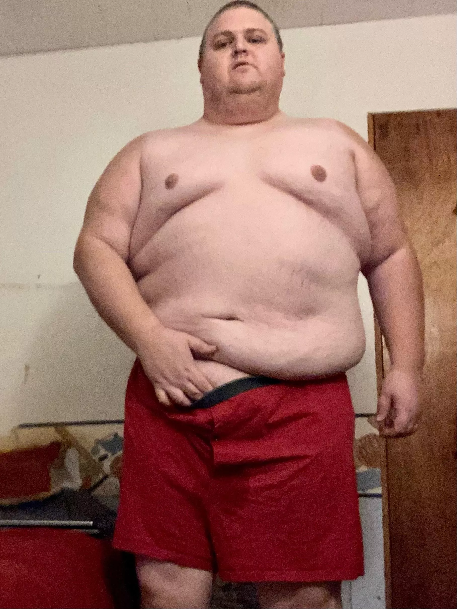 Any love for the big chubby daddy bears? Love trans and fem types. I’m 34.