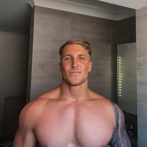 ARE YOU TRAINING TODAY? [m]