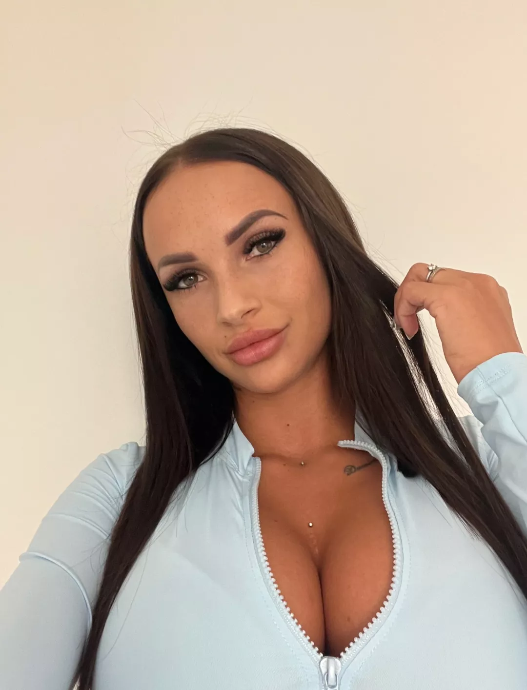 Do you close the zipper?