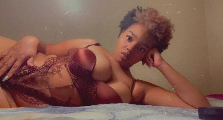 Do you like lingerie or just naked ?