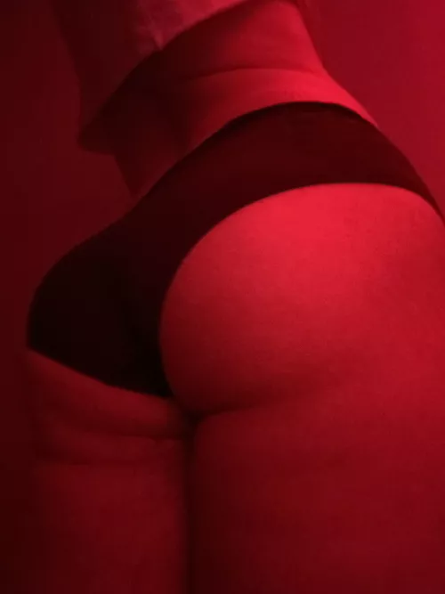 Doesn’t my ass look good in panties? 🥰