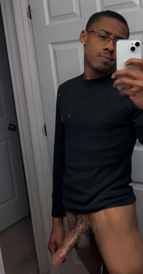 Dom bbc daddy needs a sissy girl to make me cum. and also want to be interested in being my gf