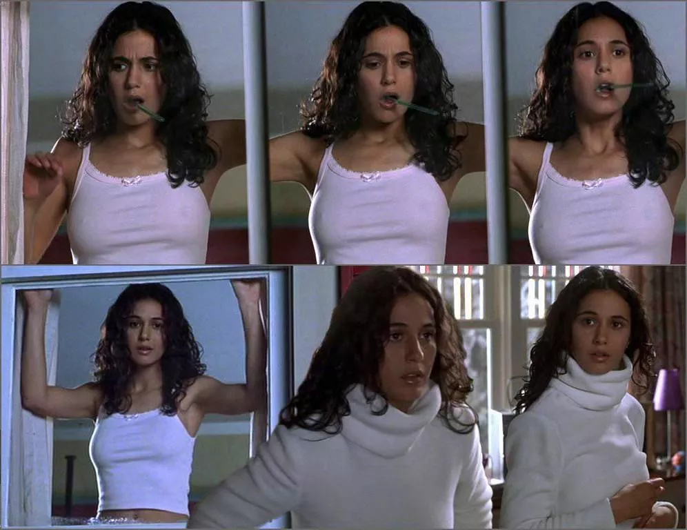 Emmanuelle Chriqui in Snow Day (2000)