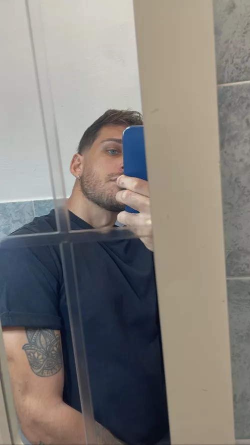 Hello 🙋🏼‍♂️