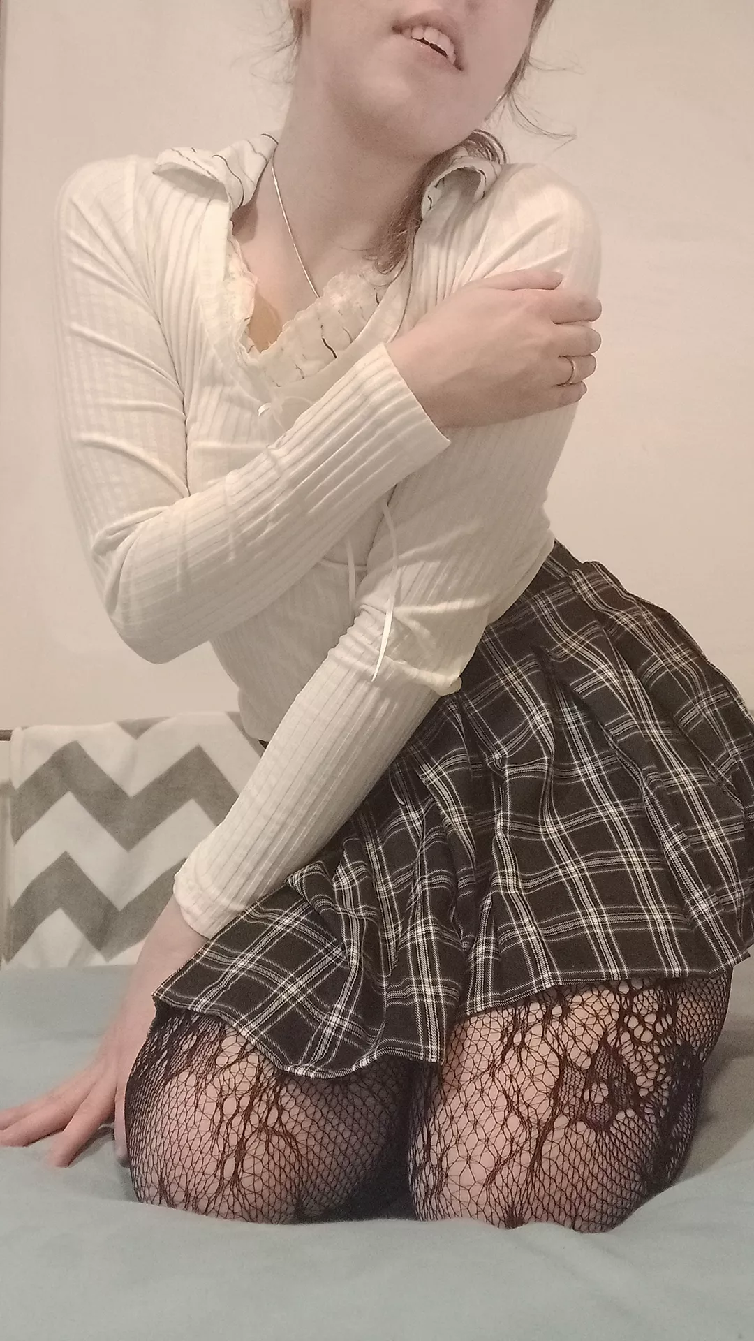 hey! :) i like to do cute & erotic photography :)