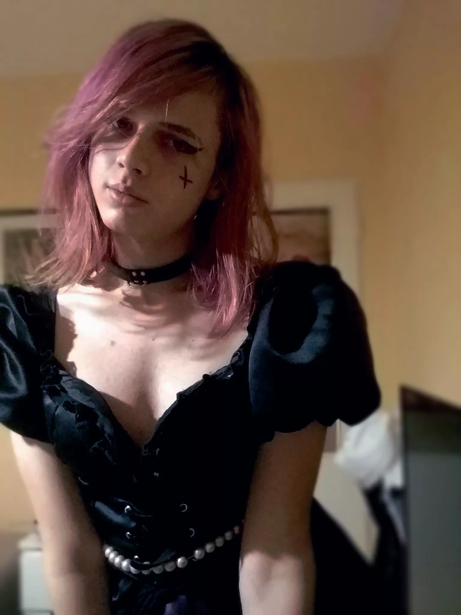 hii do you like my dress ? :3