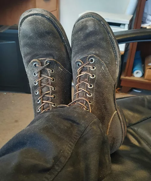 Homemade boots in Slate Roughout this Monday.