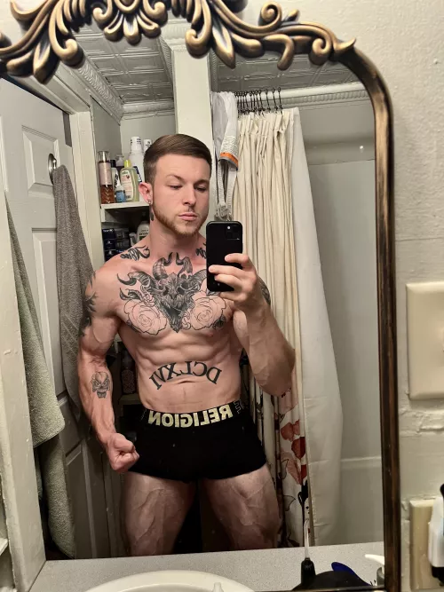 How my quads look 👀🙈