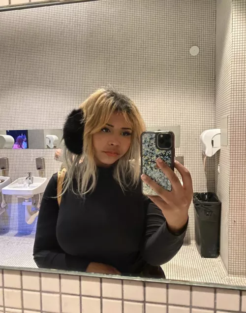 How would u rate this turtleneck?