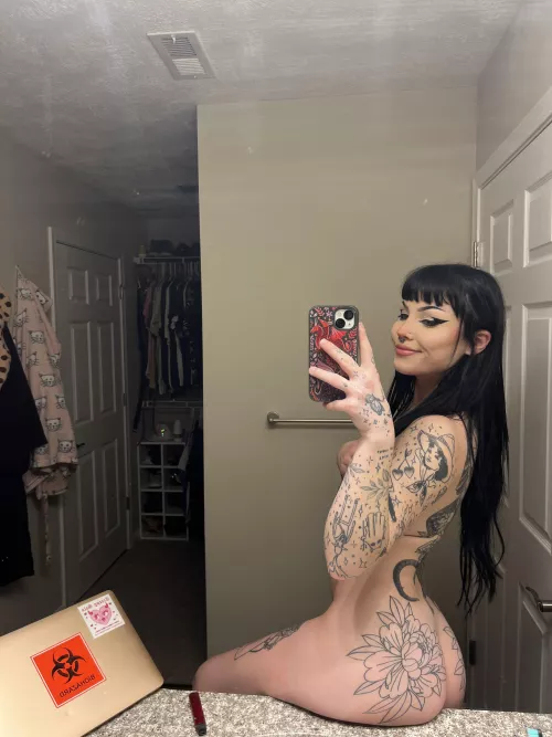 i just want to be someones fav alt slut :-(