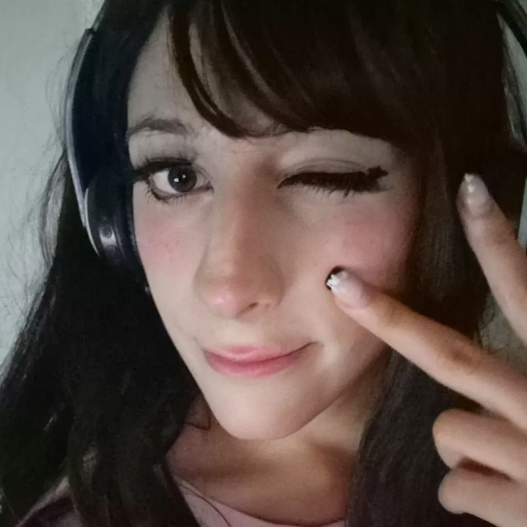 i luv my makeup today ^-^