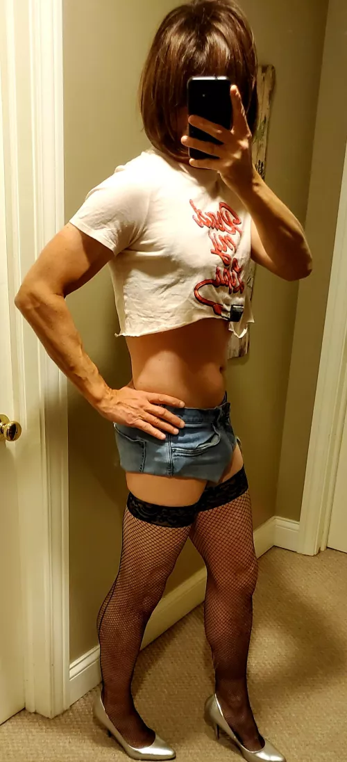 I'm so new to this... hope I look ok.