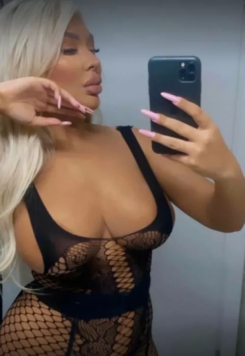 🍷🍑 Let's play 🤭