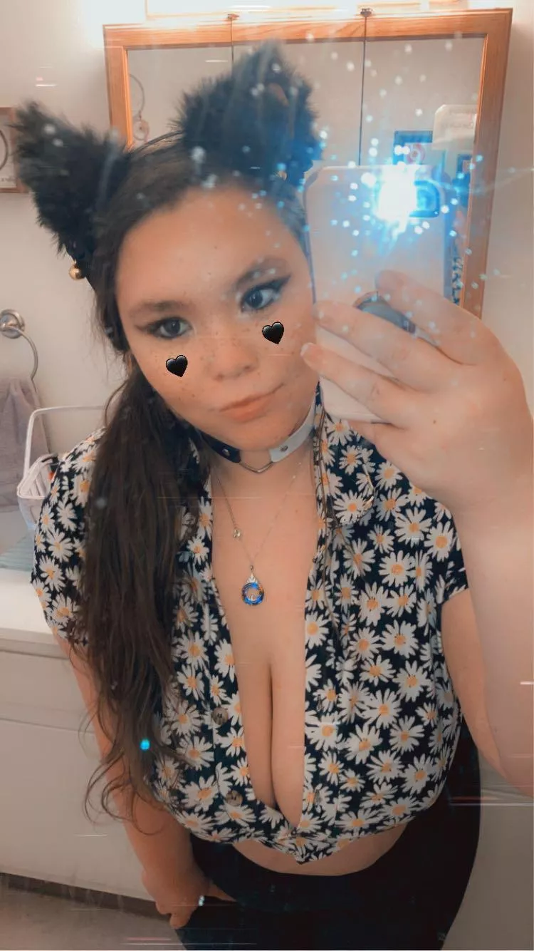 Meet me in the bathroom 😉