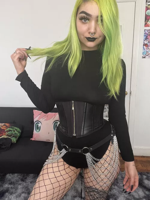 Mommy wants to play with all the naughty perverted boys. Only the kinkiest will cum 🤏🏻 💦 SPH• CEI •CBT •Cuck • Pegging •Edging• Foot• Chastity• &More Snap: @elmskittykat Telegram/Kik: @xdaddyslittlekittyx [cam][vid][sext][dom