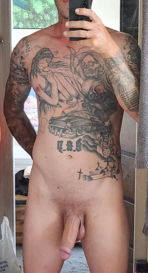 My gf doesn't like me sending her pics so I guess I'll show someone else (38)