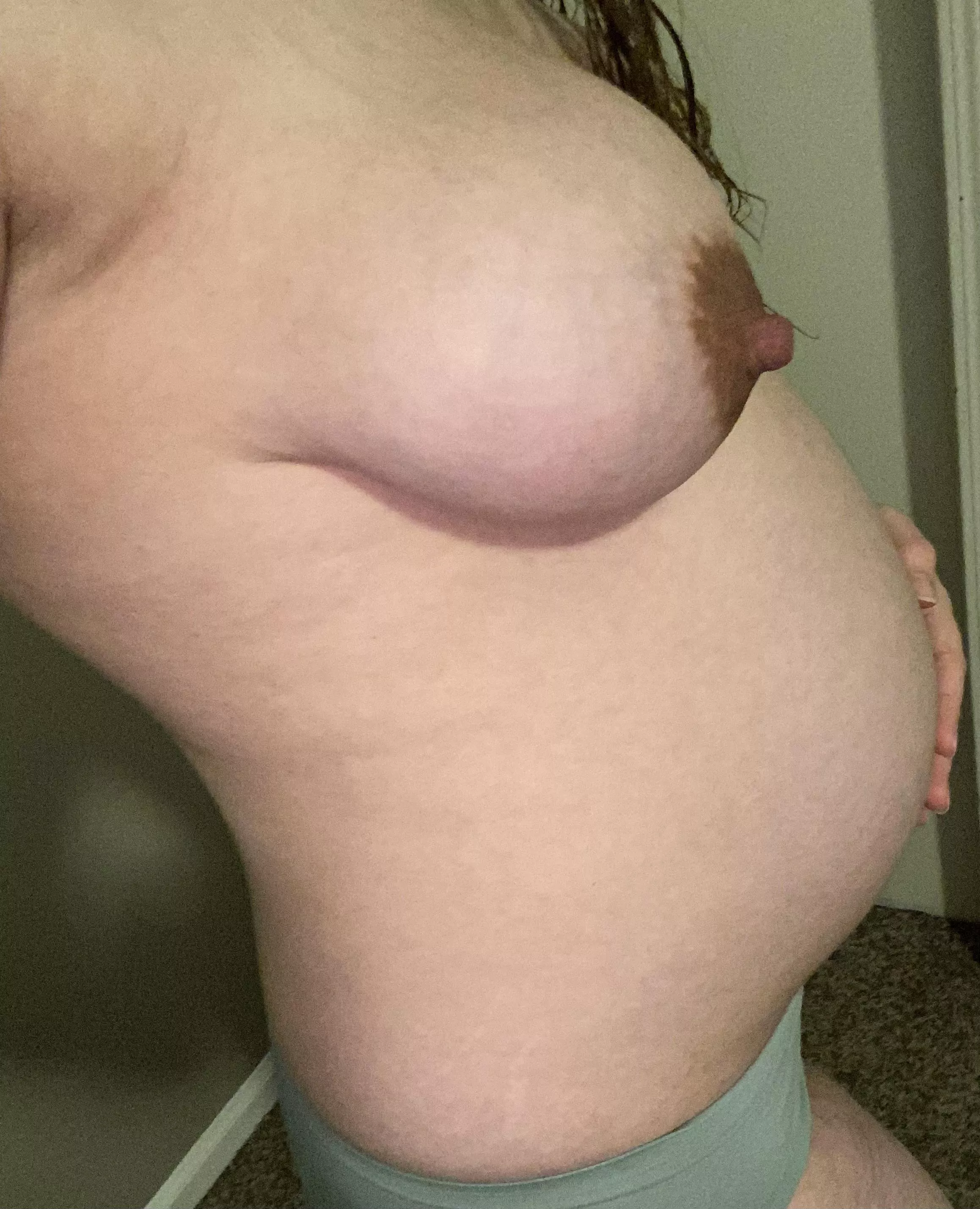 My tits are so heavy 🥵 Could you hold them for me?