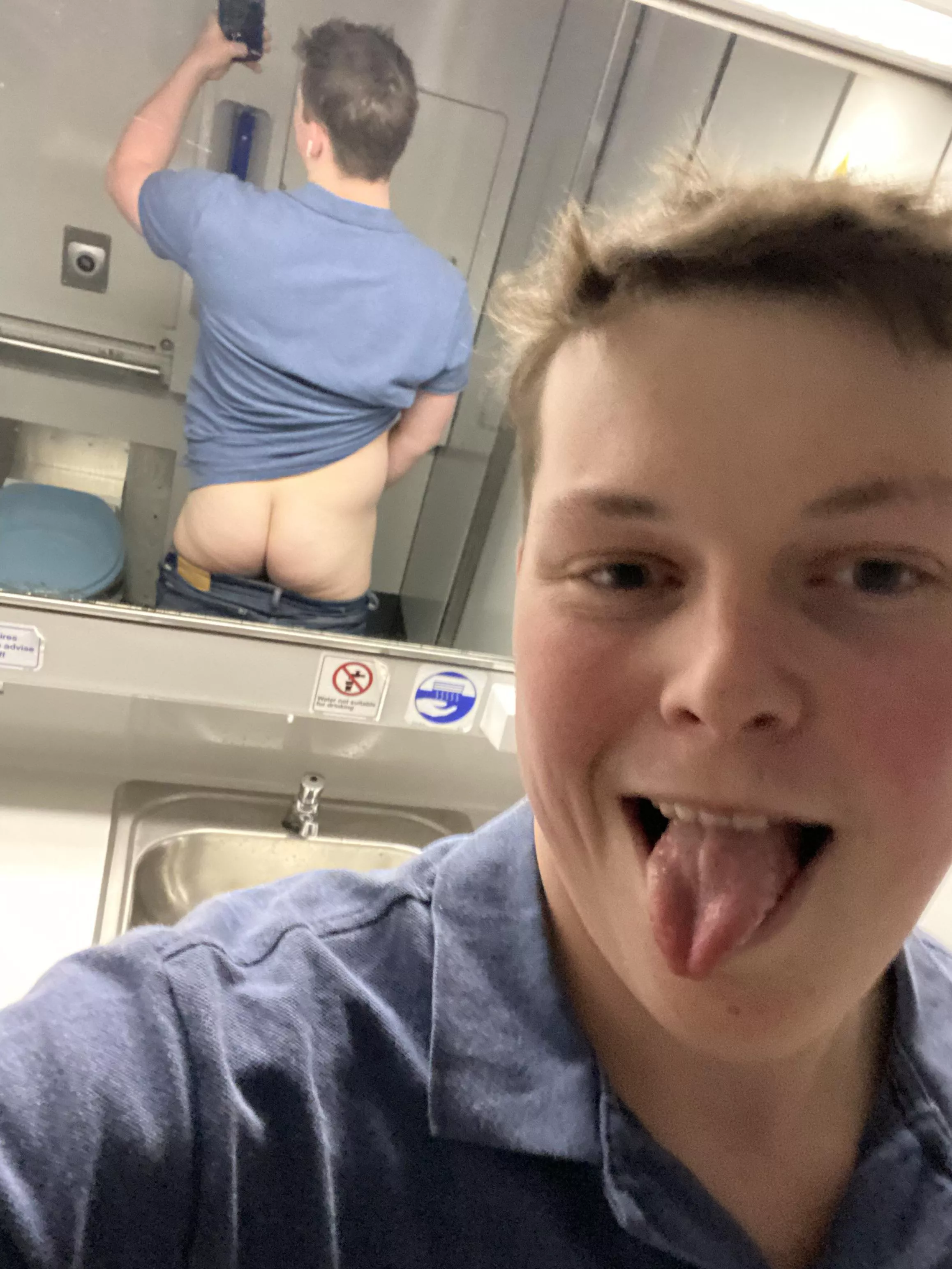 On the train who wants to meet 😉 18