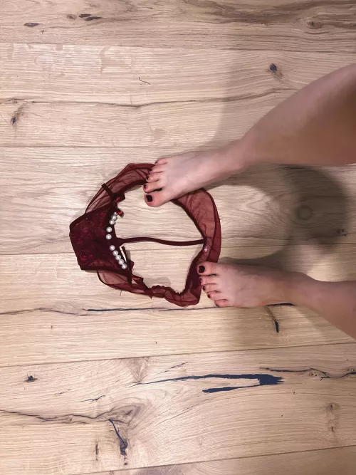 Oops my panties dropped down. Lick my feet while you pick them up